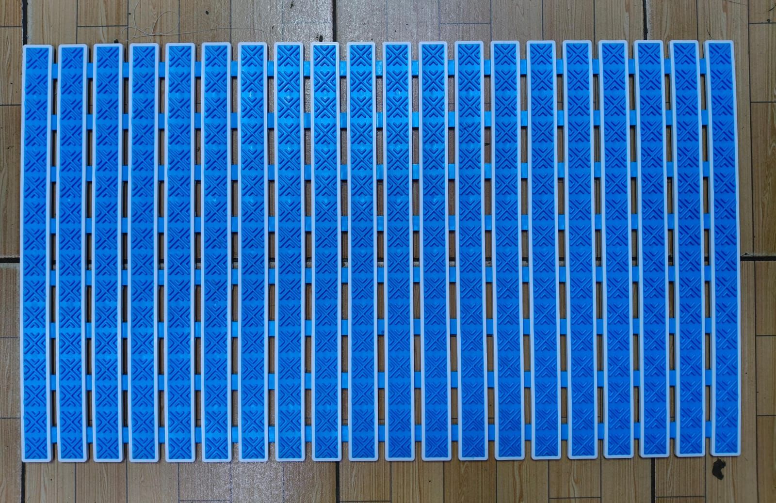 SHOWER MATS. Anti Skid Mat for Bath and Bathroom Shower Mat Floor Bathroom Anti Slip Mat with Suction Cups & Drain Holes. Keeps wet areas safe and slip free. Prevents slipping in high moisture areas.