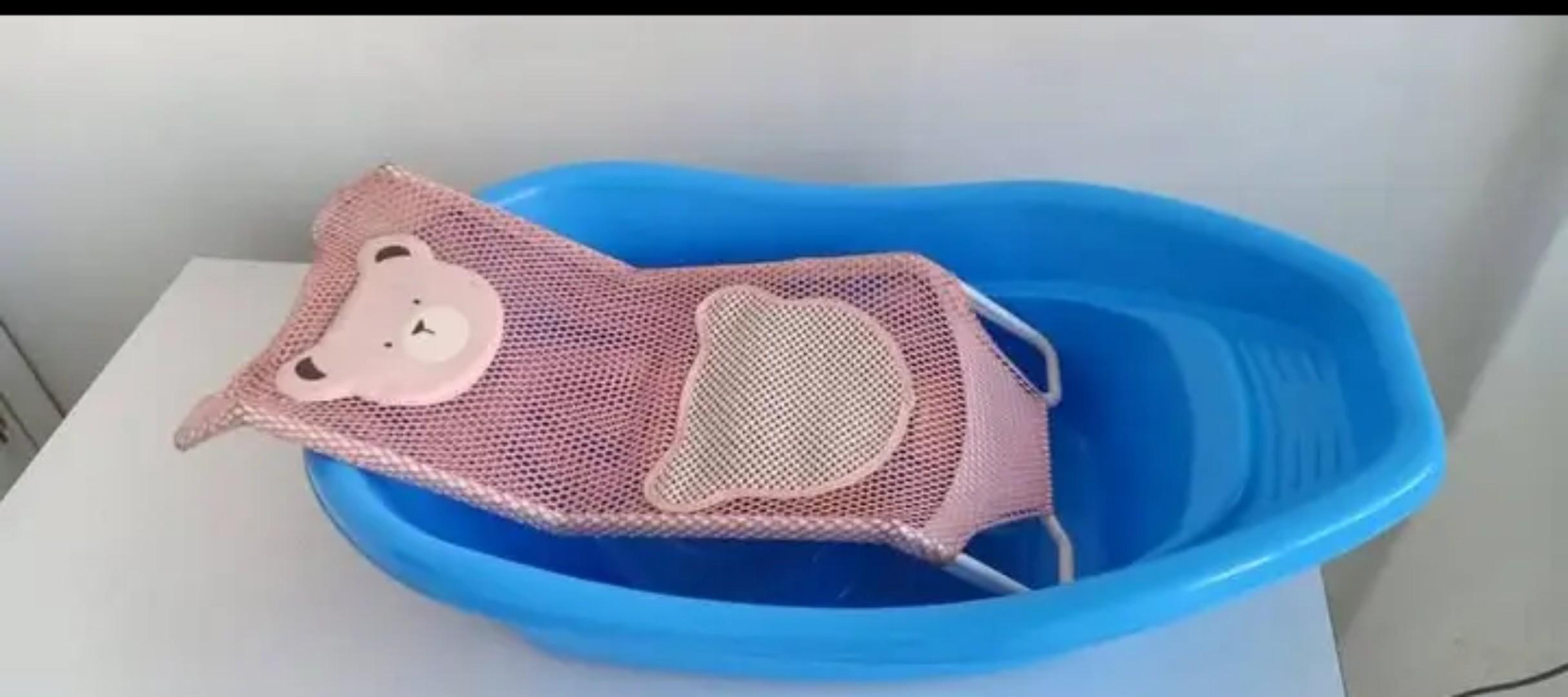 Newborn package 35  Essential Items - 1 bathnet, 4 flannels, 6 washcloth, 1 fleece romper, 3 pairs socks, 11 pcs receiving set, 1 big baby warmer, 1 baby care kit, 3 kofia, 3pcs mittens, 1 blanket
