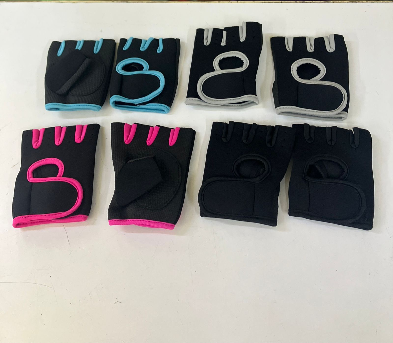 TS Outdoor Sports Gloves Fitness Anti-Slip Shock-Absorbing Breathable Half-finger Palm Gloves Fingerless Adult Exercise Gloves For Biking Skating Boating Fishing Climbing Cycling Gym Workout