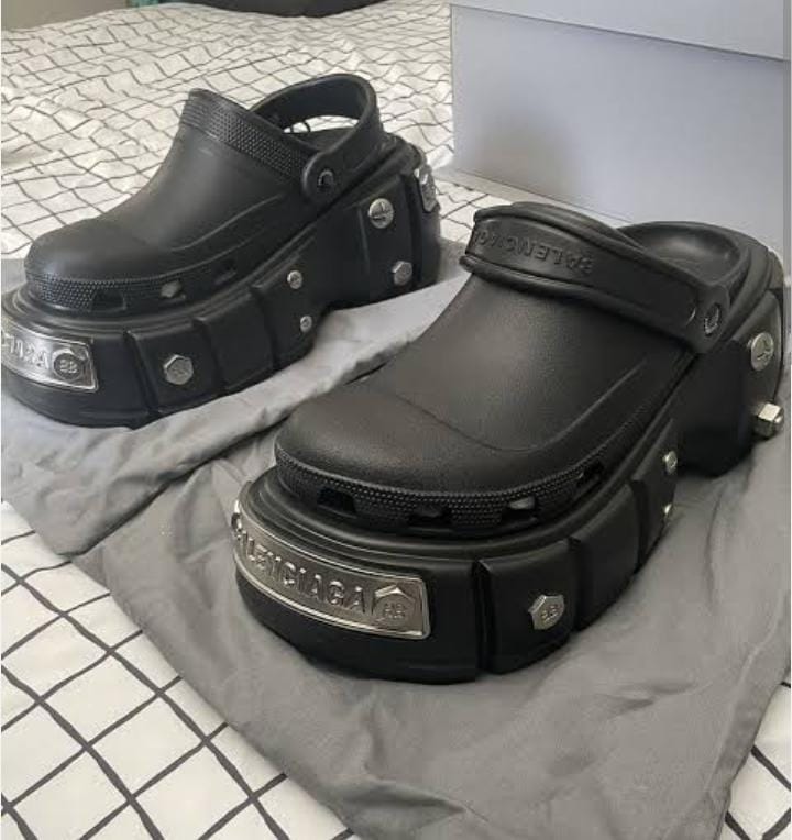 New ORIGINAL BALENCIAGA crocs