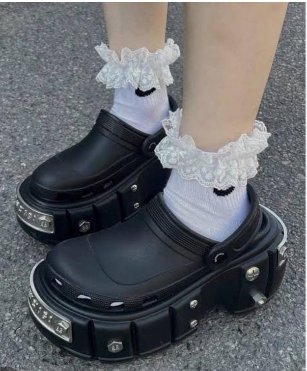 New ORIGINAL BALENCIAGA crocs