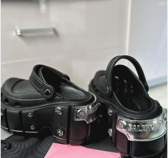 New ORIGINAL BALENCIAGA crocs