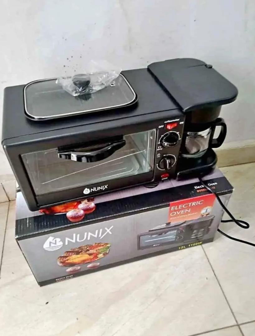 Nunix 3 In 1 Breakfast Maker With Oven And Coffee Maker, The multi-functioning toaster holds up to four slices of bread at a time, and is perfect for 7-inch frozen pizzas, hot sandwiches, desserts