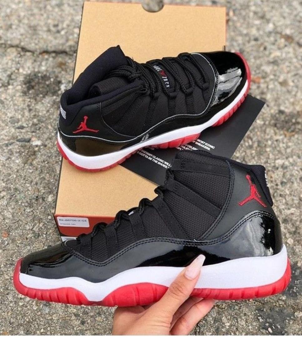 J11 black red sole