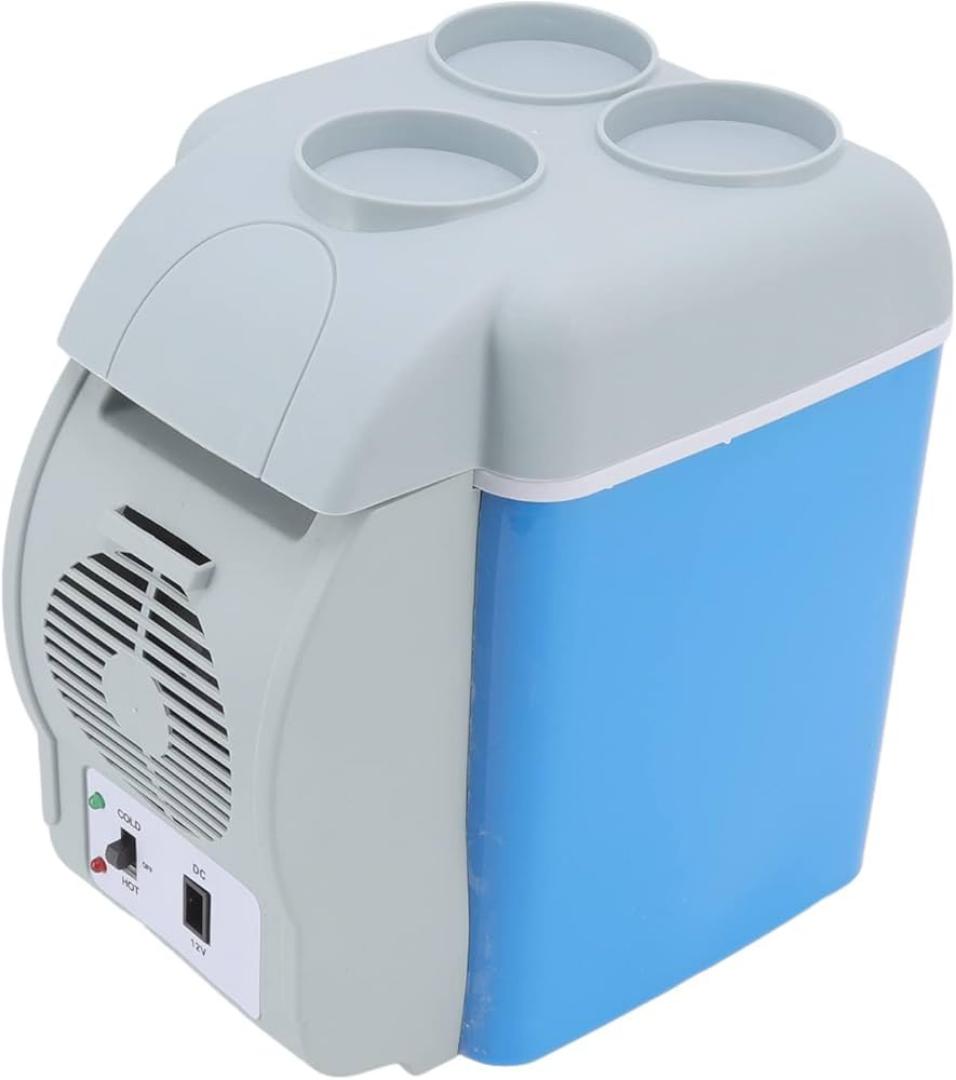 7.5L Portable Car Fridge and Warmer.

 Capable of both refrigerating drinks/food and warming food.
