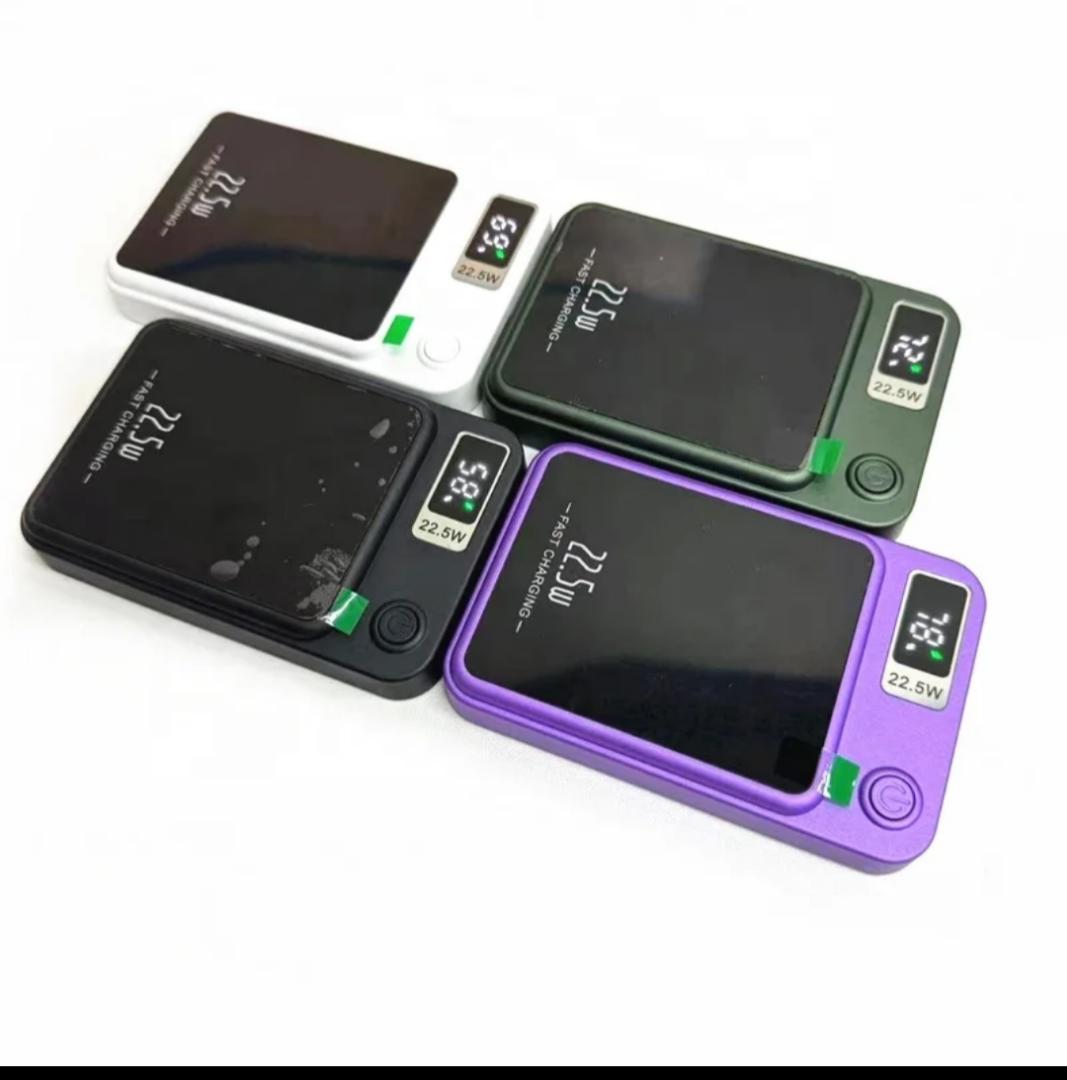 Magnetic Battery, 10,000mAh, 20W USB-C Power Delivery Power Bank, Magsafe-Compatible for iPhone 16/15/14/13/12