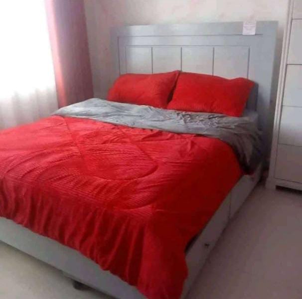 Your Ultimate High quality 4pcs of 6*7 TC Velvet duvet Set Comes as 1pc of duvet Comforter, 1pc of Bedsheet and 2pcs of Pillow Cases Bedding Set