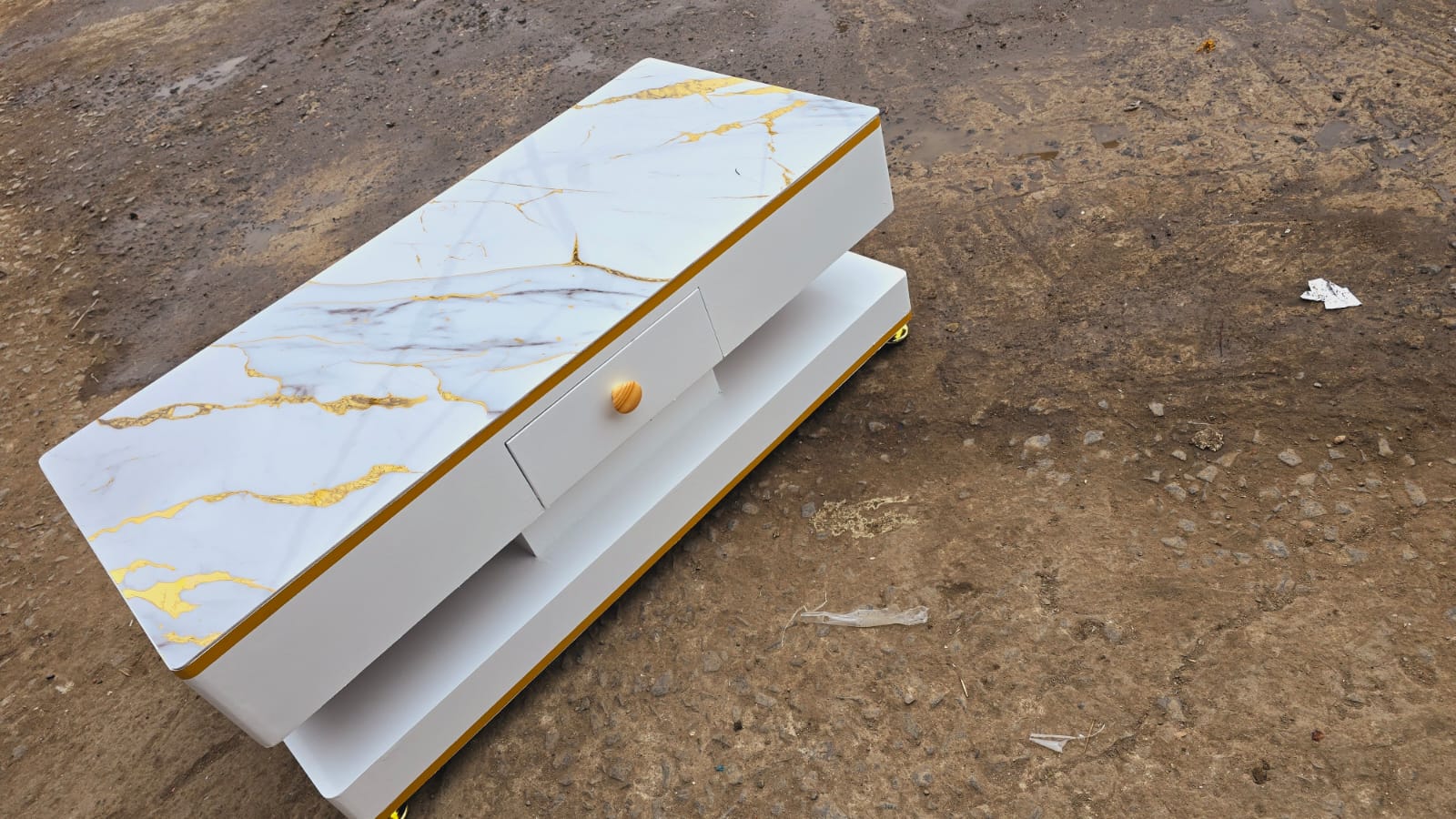 New Arrival High Profile Luxurious Coffee tables with Marble Effect Suitable for your Home Use, Office Use and AirBnB Use