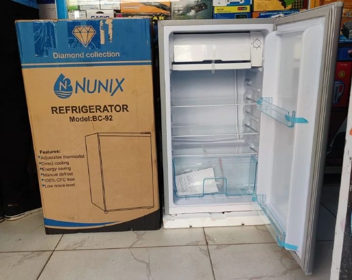 ❄️ Nunix 92L Compact ChillMaster 🧊✨ Single Door Fridge – Sleek Design, Energy Efficient, Space-Saving Cooling for Home, Office & Bedsitters 🏠❄️ MODEL BC-92 🚪🧃