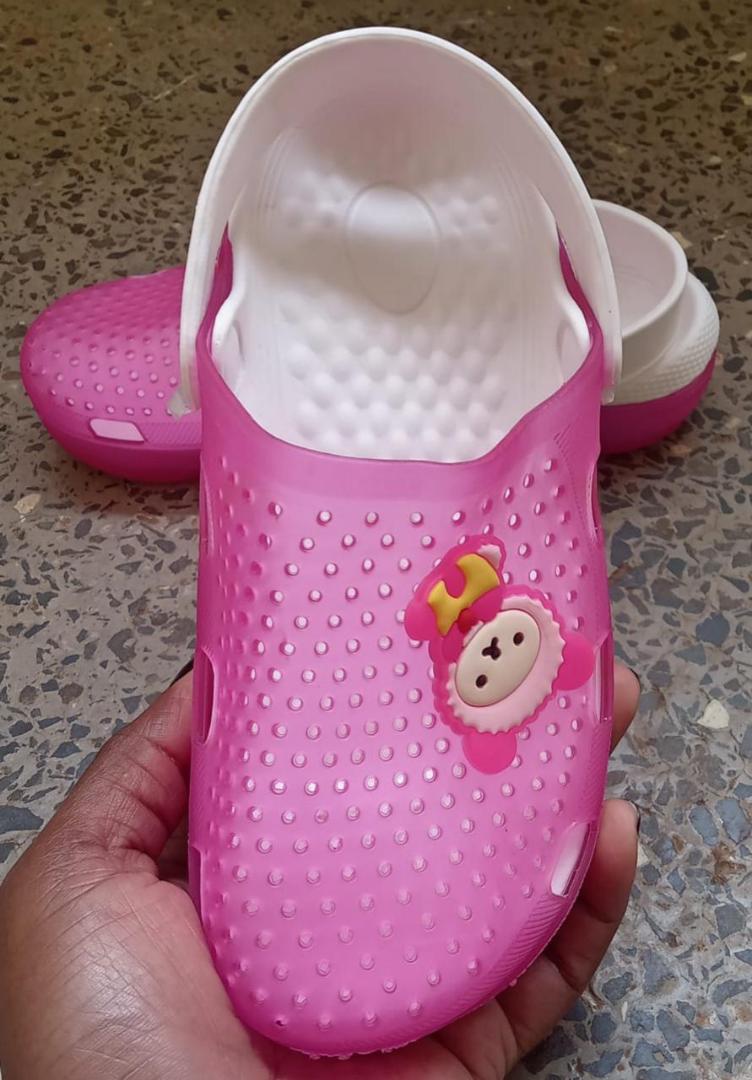 Thrift Kids Crocs, Size 32