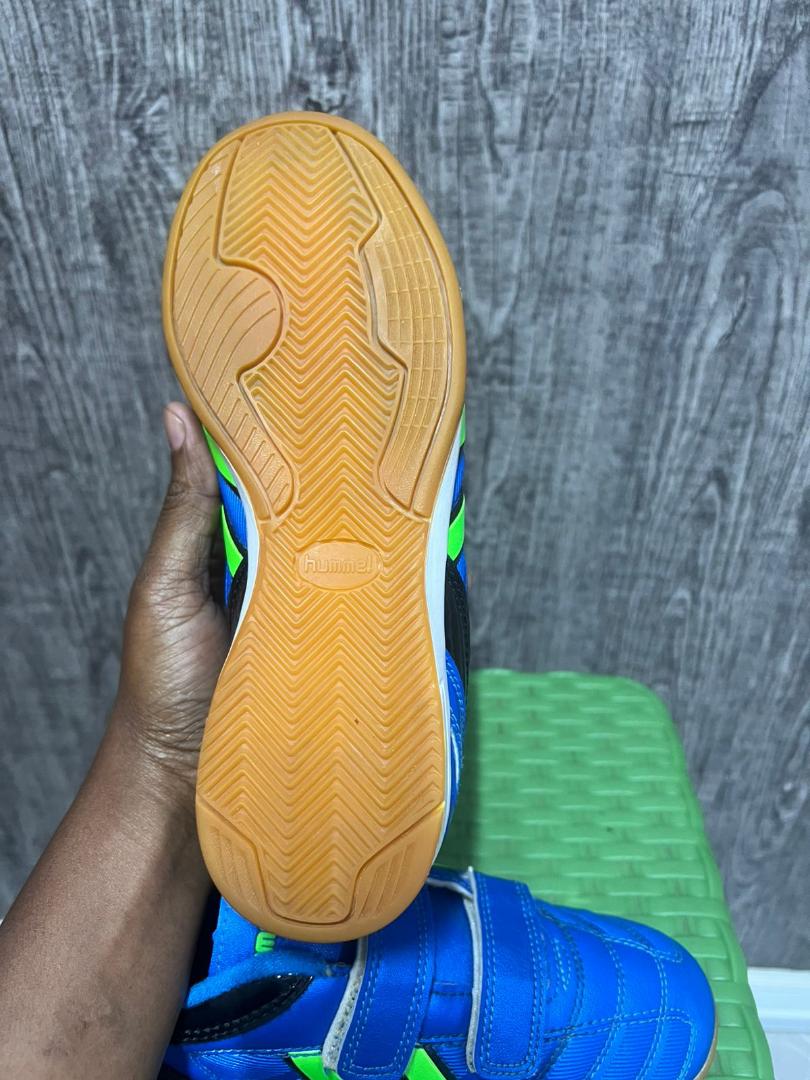 Thrift Kids Shoes- Football Trainers, Size 34