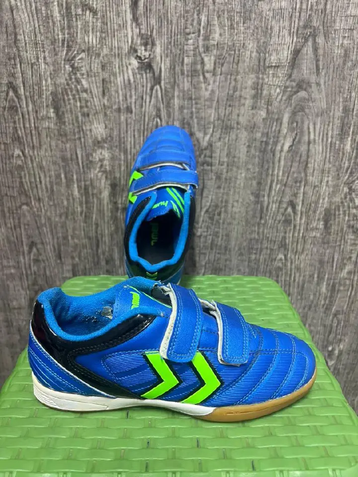 Thrift Kids Shoes- Football Trainers, Size 34