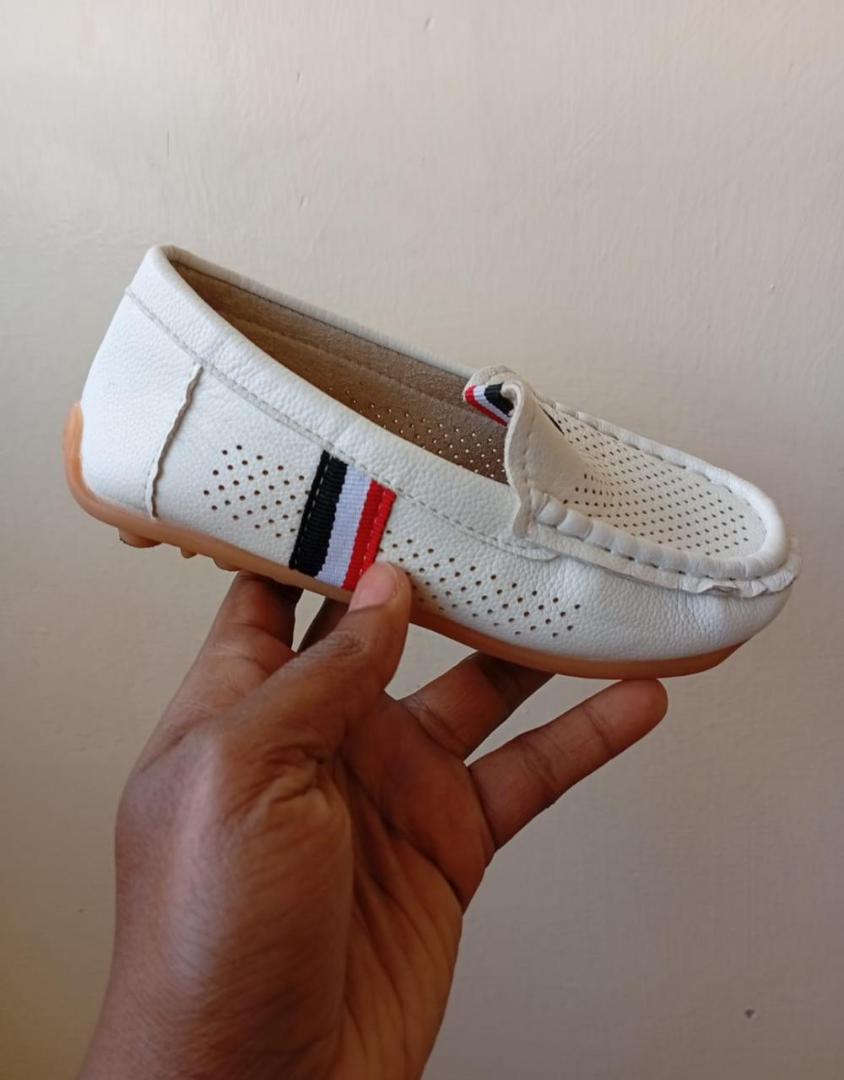 Thrift Kids Shoes- Loafers, Size 29