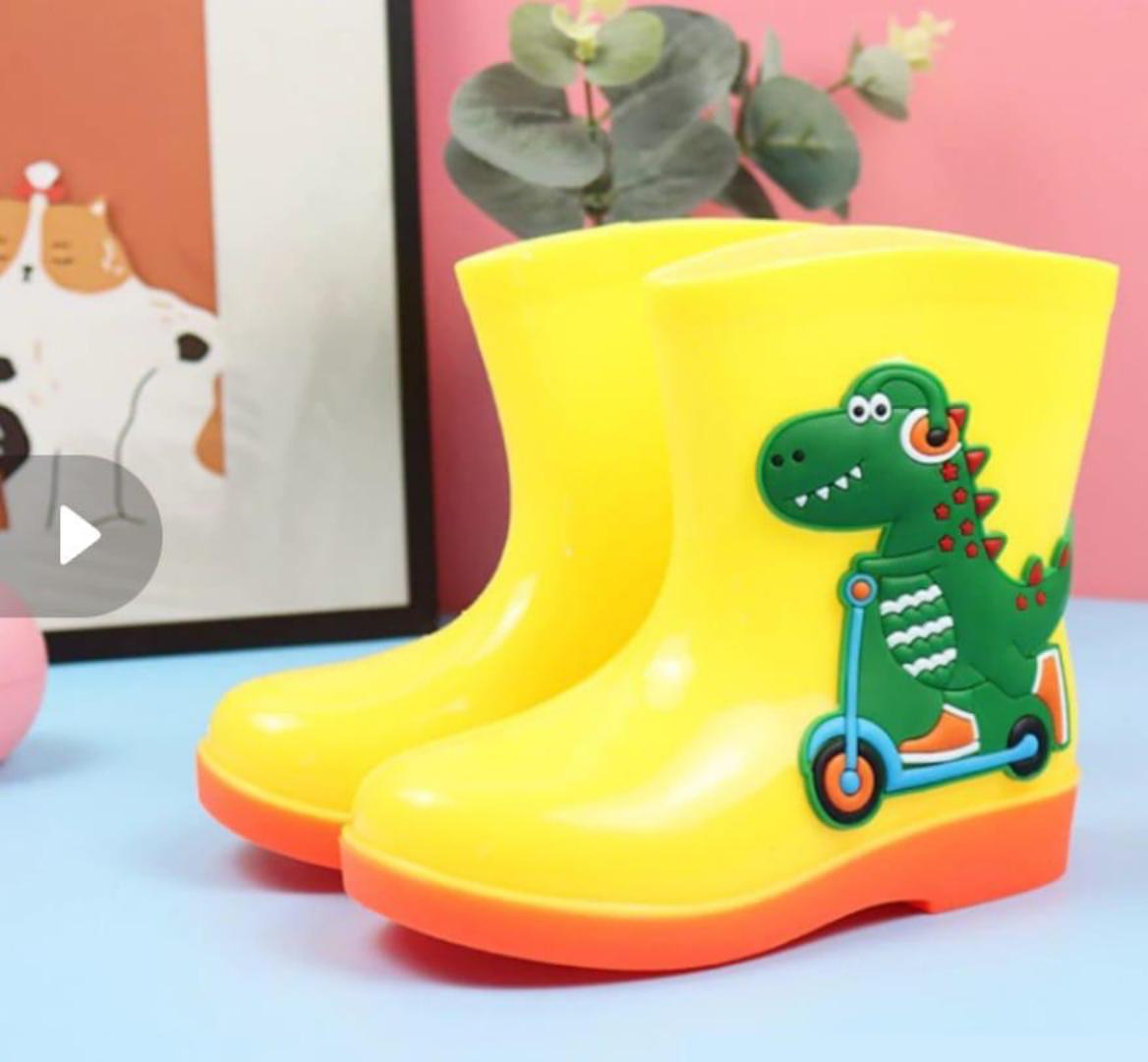 Kids Shoes- Gumboots. Small Fitting, pick next size.