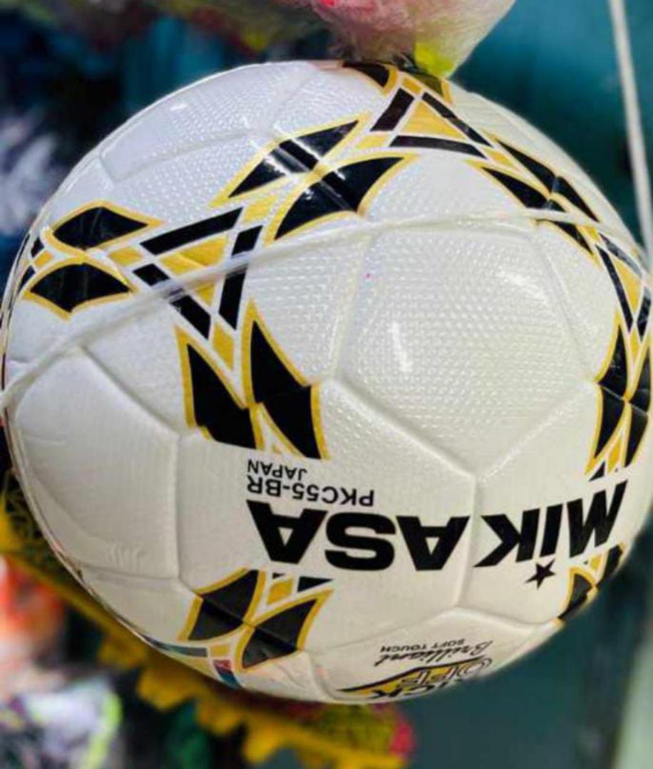 Mikasa  Tubeless Ball. Mikasa FootBall. Size 5. FIFA quality