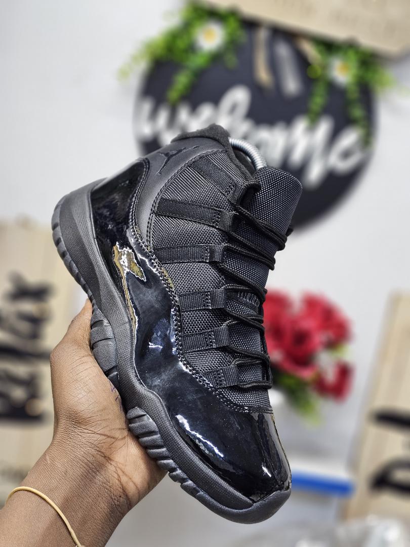 Jordan 11 Fashion Sneakers