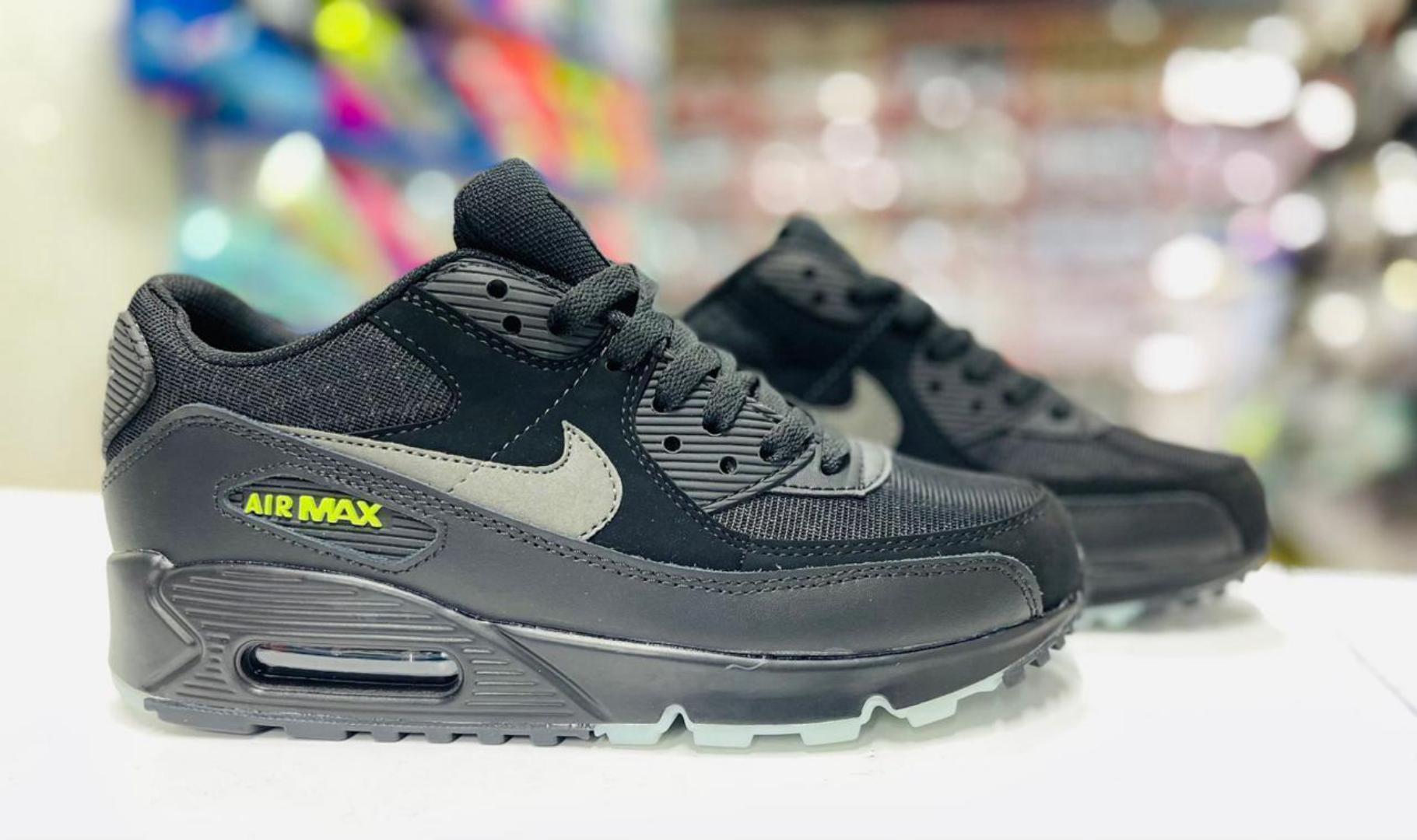 Airmax 90 Fashion Sneakers ( Rubber sole. Good quality). Men Sneakers, Ladies Sneakers.