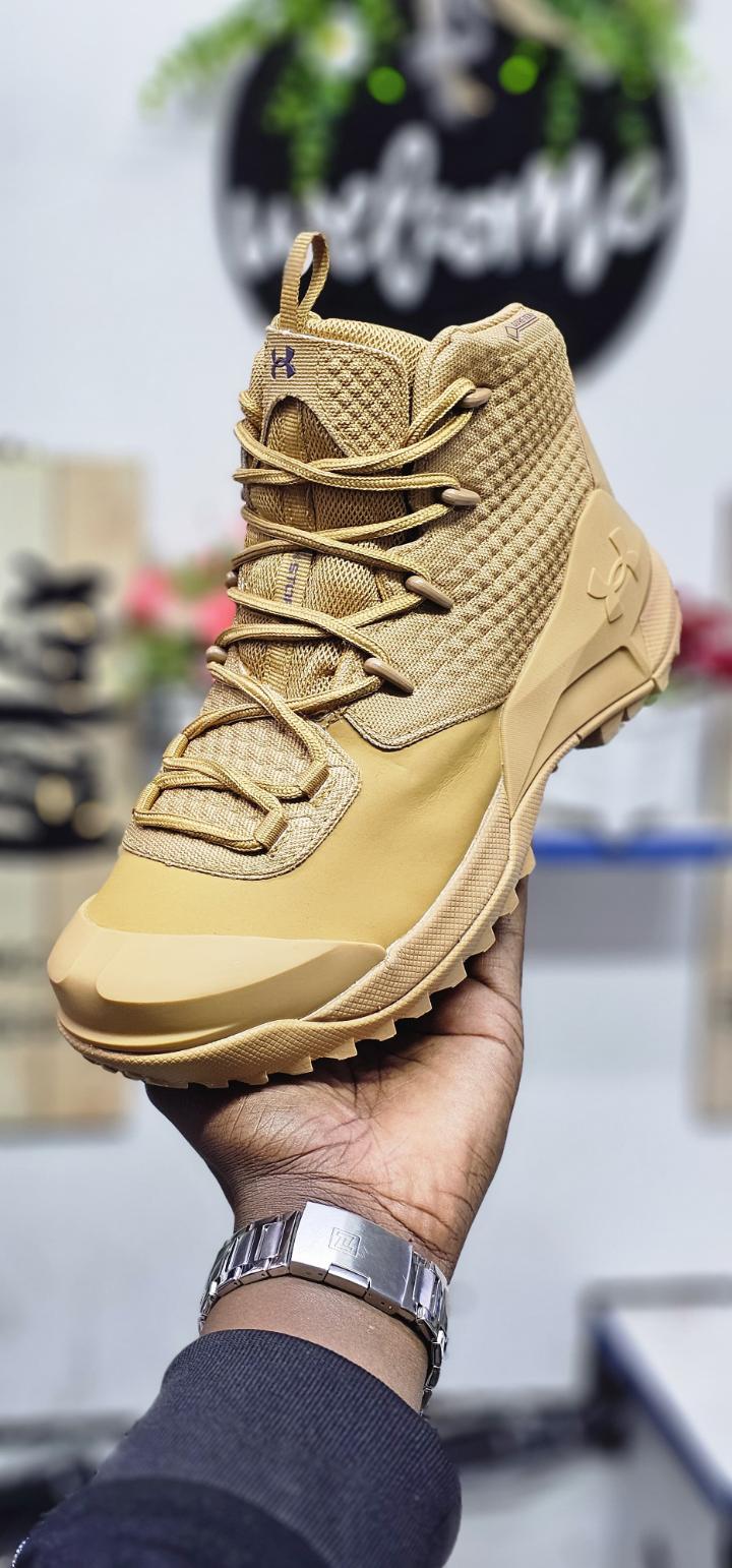 Under Armour Fashion Boots for Men. Men Boots/ Gents Boots