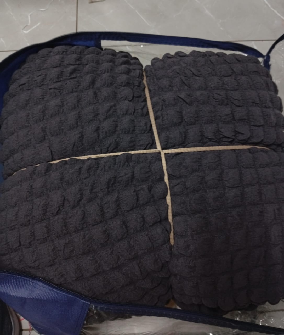 BUBBLES LOOSE/ SEAT COVERS. SOFA COVERS

*7 seater(3:2:1:1)*
5 seater(3.2)
5 seater(3.1.1)
*3 seater*
*2 seater*
*1 seater*