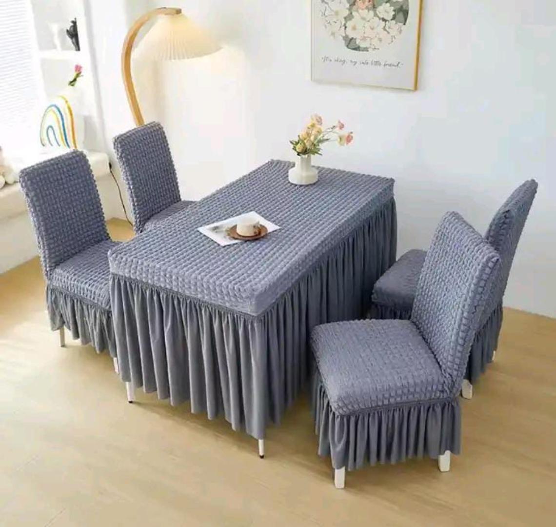 Bubbles Dining Set Seat Covers( 6 Pieces).
Dining Seat Covers.