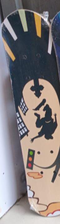 Small Skate board
✅Suitable for 10 years and below
✅60CM long