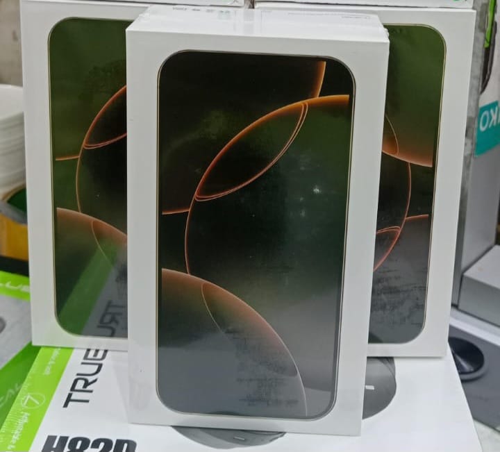 ON OFFER! NEW 5G ULTRA FAST INTERNET, Q SEVEN Q16 AIR, 4GB RAM +32 GB ROM, 2800mAh LONG STANDBY 16MP+32 MP CAMERA, 4.8'' INCELL Dot-in Screen display, TYPE C CHARGER PORT, DUAL SIM.