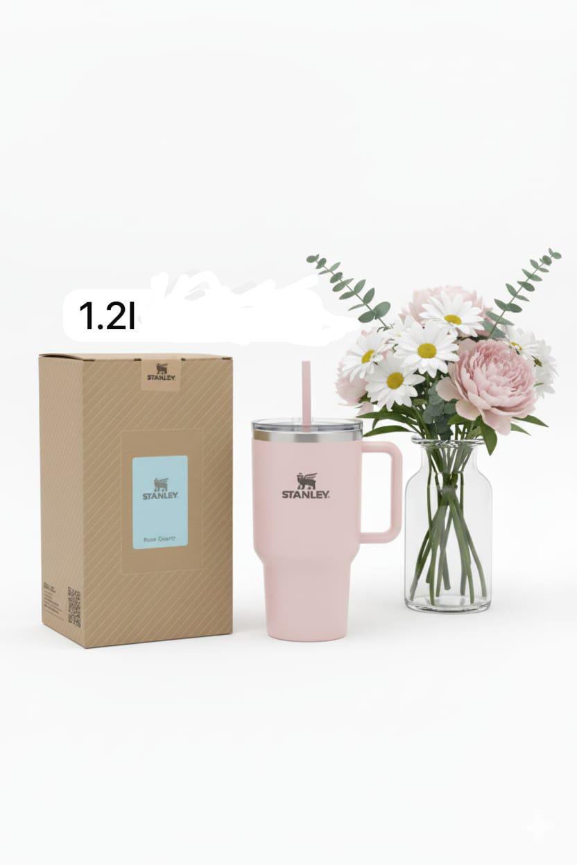 Original 1.2L Stanley Mug 🥤🔥❄️
Hydrate in style with the 1.2L Stanley Mug — built tough and designed to keep up with your day. Whether it’s hot coffee or ice-cold water, this mug delivers all-day te