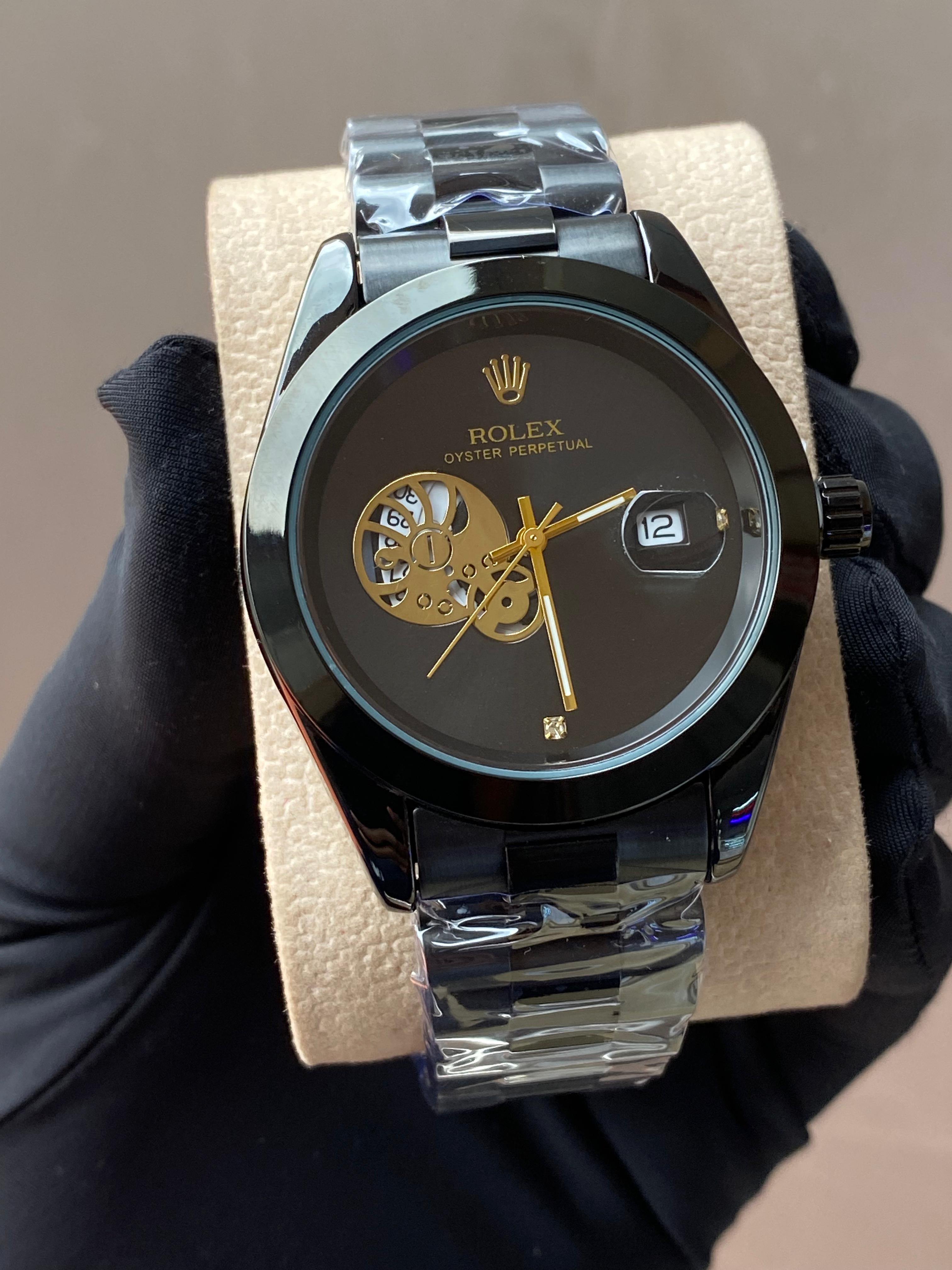 🎩🕰️ROLEX GENTS WATCH 🎩🕰️▪️Date Display▪️Battery Powered▪️Water Resistant ▪️Stainless Steel