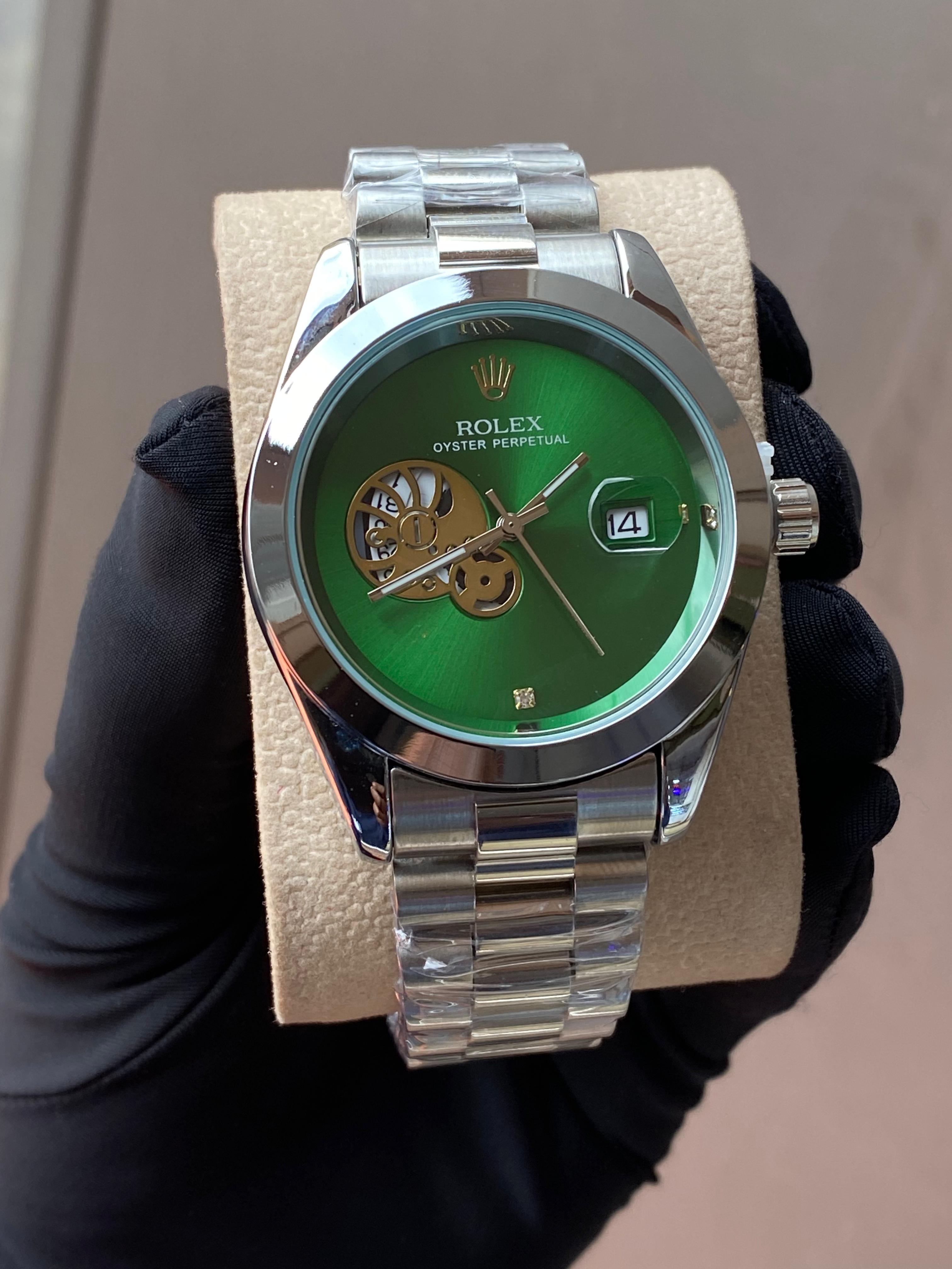 🎩🕰️ROLEX GENTS WATCH 🎩🕰️▪️Date Display▪️Battery Powered▪️Water Resistant ▪️Stainless Steel