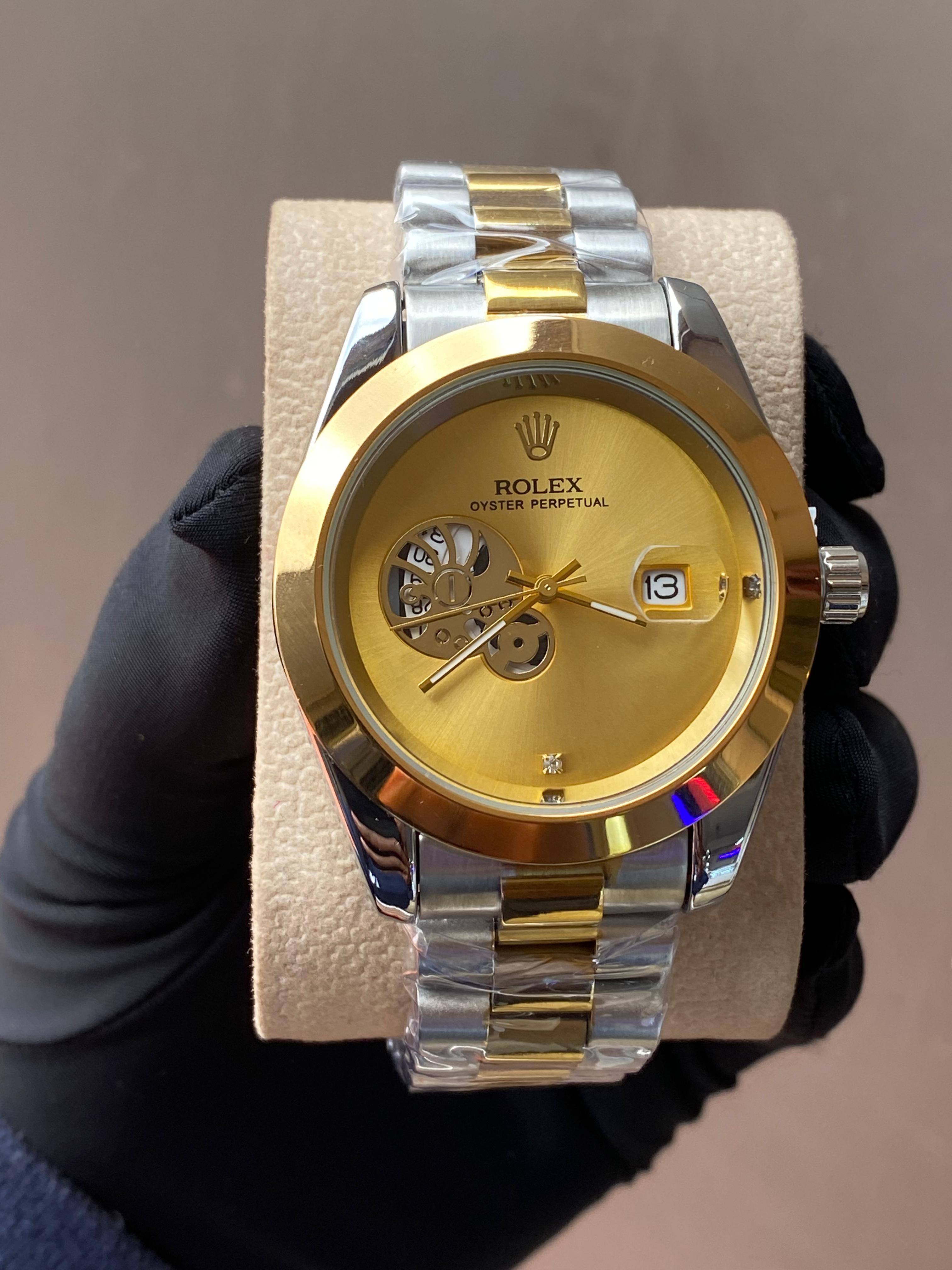 🎩🕰️ROLEX GENTS WATCH 🎩🕰️▪️Date Display▪️Battery Powered▪️Water Resistant ▪️Stainless Steel