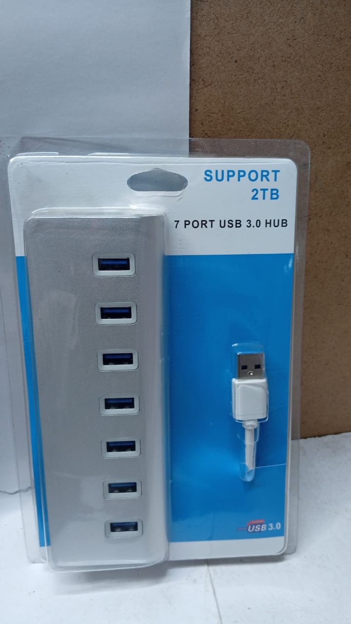 USB 3.0 High Speed 7 Port USB Hub7-Port USB 3.0 Hub With Independent Switch Plug & Play USB Port