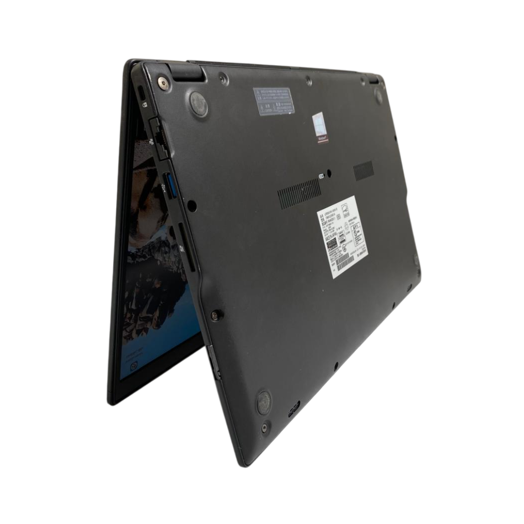 Fujitsu Lifebook U939/B – Refurbished – Intel Core i5-8365U, 8GB RAM, 256GB SSD, 13.3” Full HD Display, Windows 10 – Ultra-Lightweight Business Laptop.