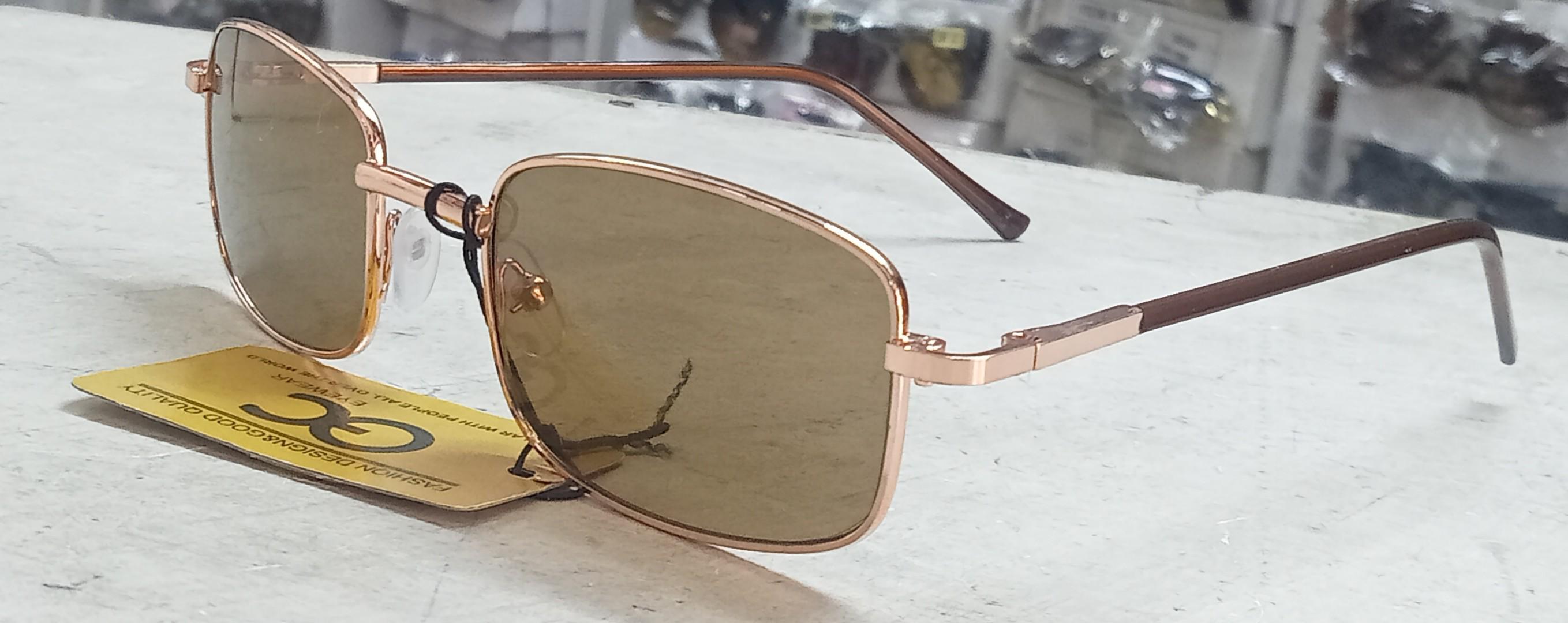 Bayonetta Unisex Blue Light Eyewear - Stylish frame glasses for women & men |anti-fatigue, ultra light, 3 Color Variations:Golden, Silver & Brown girls eyeglasses.  Uv Protection meeting fashion look✅