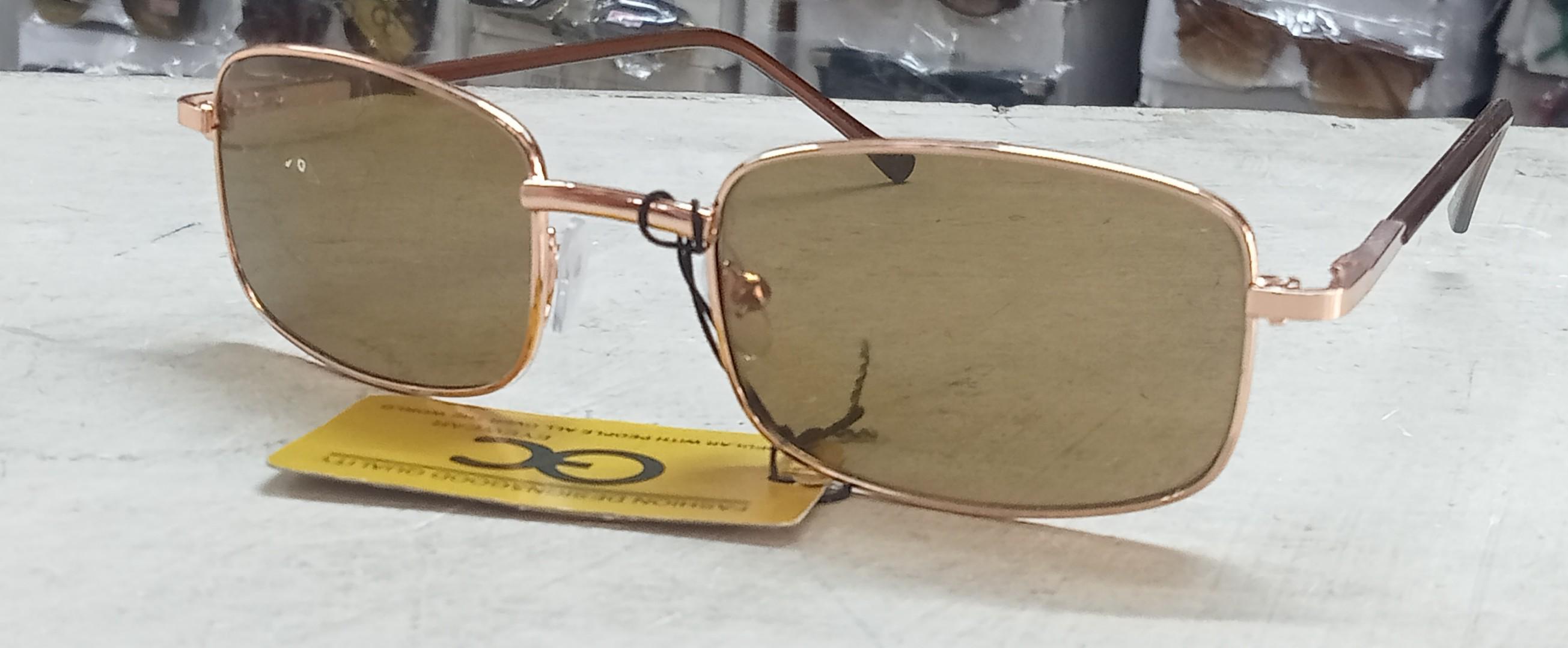 Bayonetta Unisex Blue Light Eyewear - Stylish frame glasses for women & men |anti-fatigue, ultra light, 3 Color Variations:Golden, Silver & Brown girls eyeglasses.  Uv Protection meeting fashion look✅
