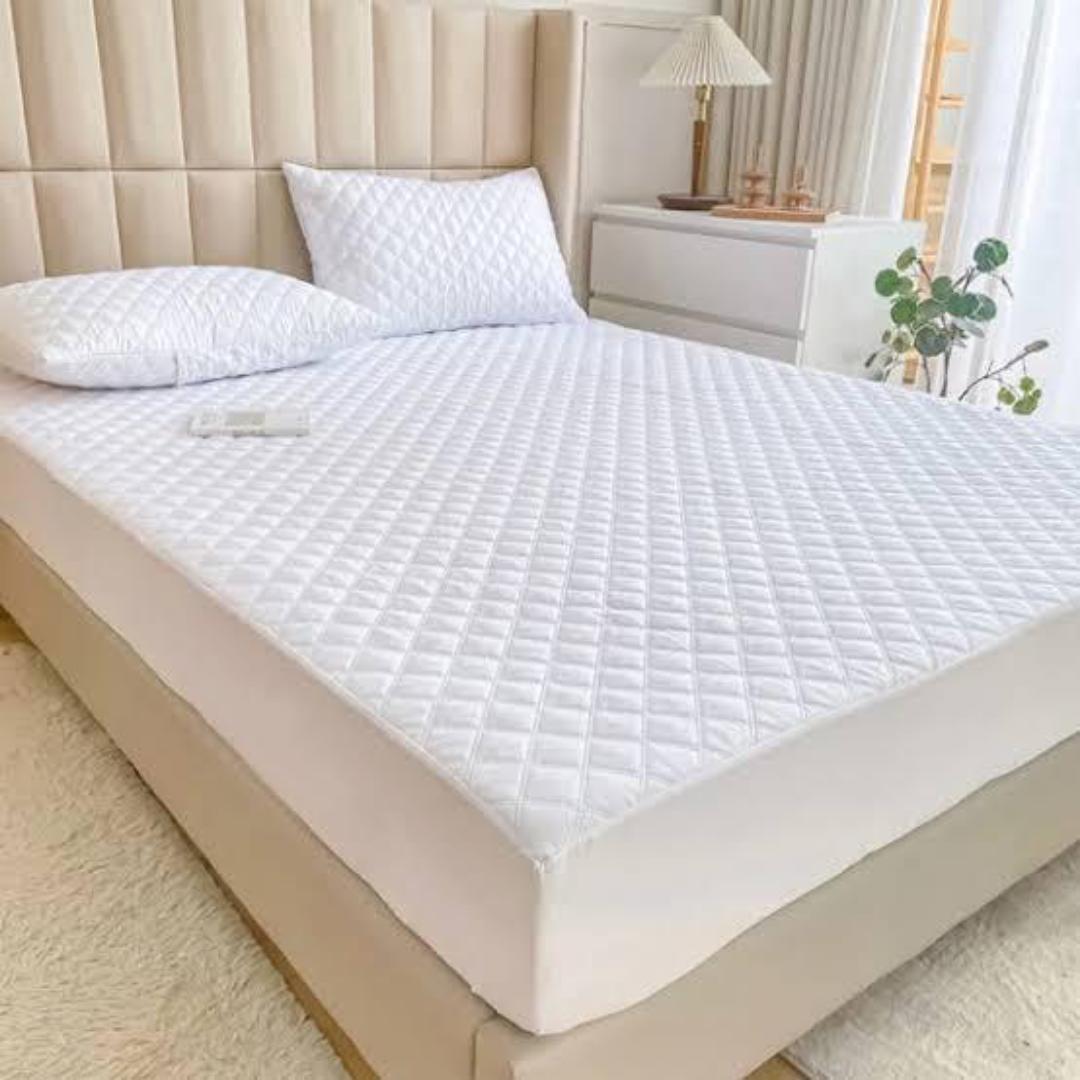 Premium Mattress Protectors for your [4x6], [5x6],[6×6] Beds. They are Soft, Breathable, Waterproof - no more stain worries & Easy to Clean. The definition of Moms Approved bed covers for Kids & homes