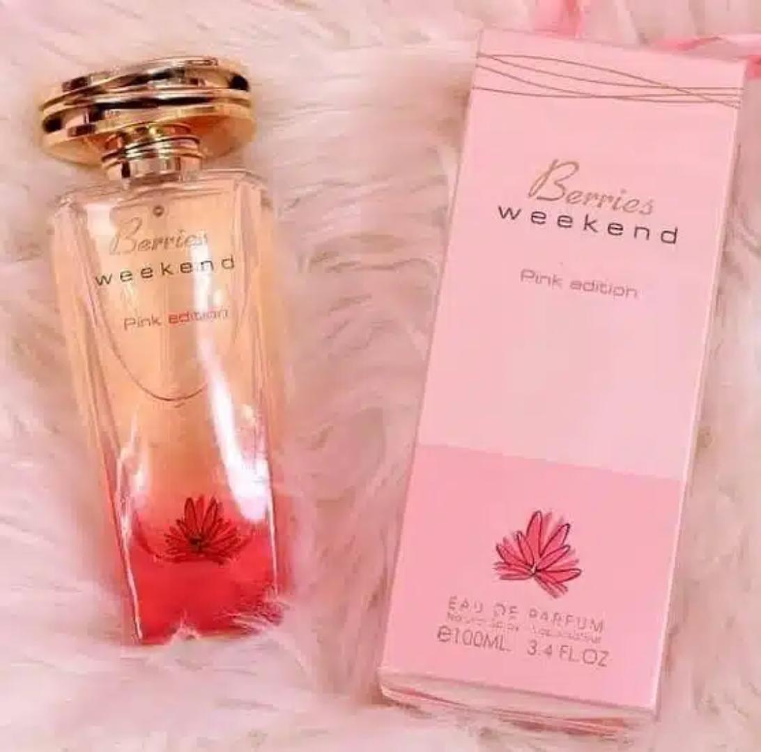 Berries Weekend Pink Edition by Fragrance World | Fruity. Floral Fragrance for Women/Ladies | Floral. Fruity Scent. Long-lasting  (8Hrs) Perfume (5OML, 100ML💘) OR Spray (200ML). # Easter Sale Scents