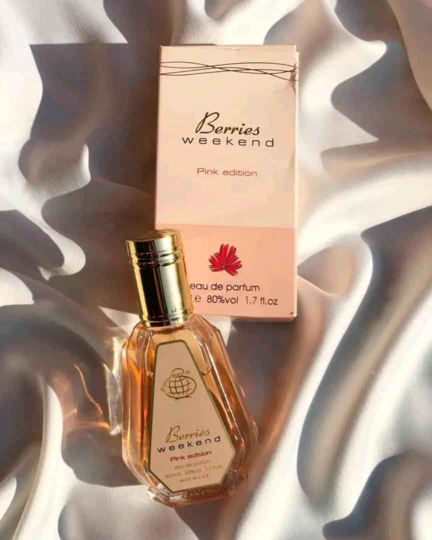 Berries Weekend Pink Edition by Fragrance World | Fruity. Floral Fragrance for Women/Ladies | Floral. Fruity Scent. Long-lasting  (8Hrs) Perfume (5OML, 100ML💘) OR Spray (200ML). # Easter Sale Scents
