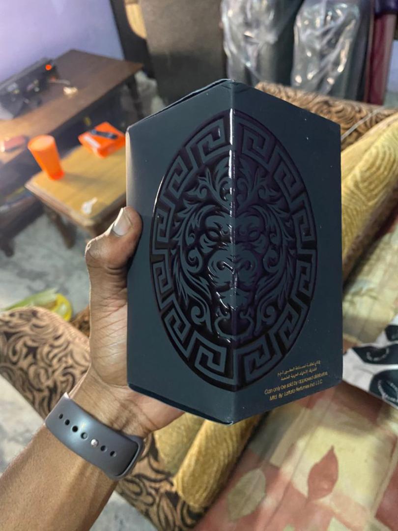 Lattafa Asad - Eau de Parfum for Men - An Amber Vanilla Fragrance for guys who want a Confident, Powerful & Mysterious Scent. Masculine Perfume lasting 10+Hrs on skin, 12+Hours on Clothes when sprayed