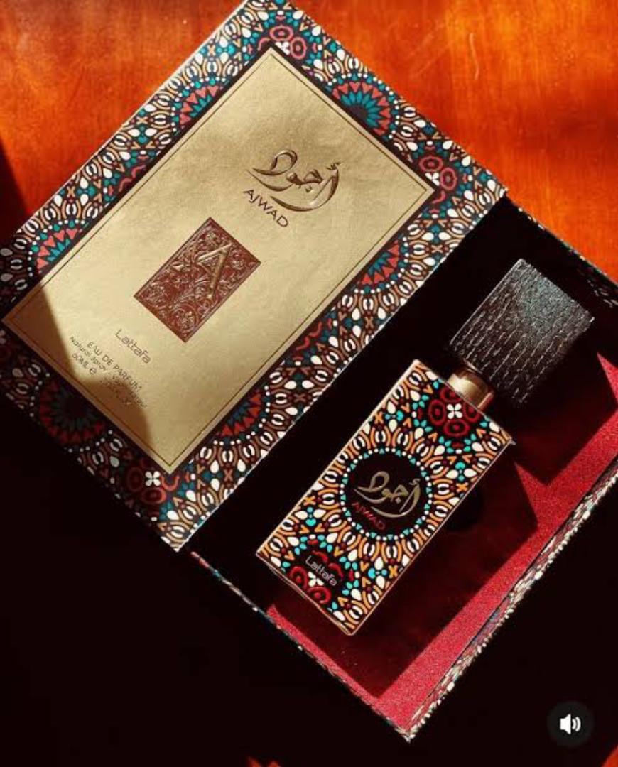 Lattafa- Ajwad Perfume. 100ML or 200ML (Body Spray). A Sweet - Vanilla - Rose Scent for Women / Ladies.  Lasts 8hrs on skin, 12hrs+ on clothes. Feminine fragrance. Gift Worthy. # Black Friday Sale