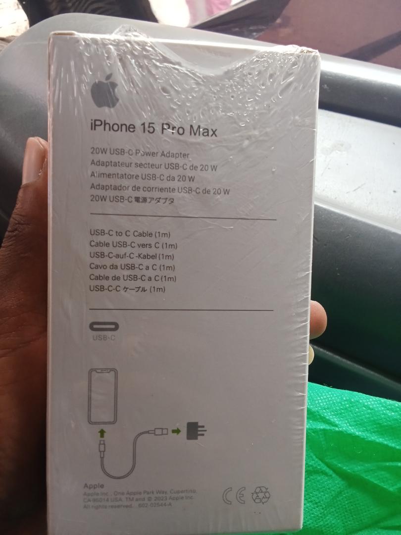 iphone  15 pro max iphone charger