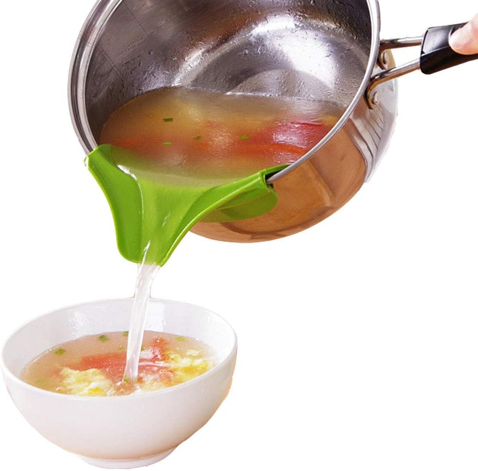 Green Shapely Silicone Pot Pourer - 2 pcs. The pour spout is a food grade silicone material environment health and good flexibility Kitchen Aid Drip-Free Silicone Spout for Pots Bowls and Pans