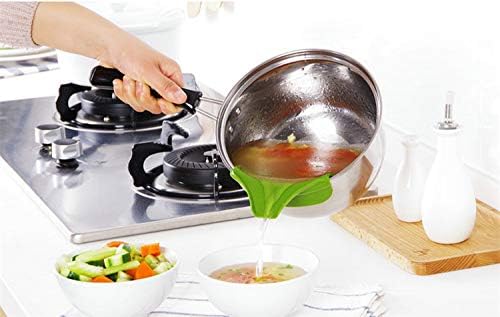 Green Shapely Silicone Pot Pourer - 2 pcs. The pour spout is a food grade silicone material environment health and good flexibility Kitchen Aid Drip-Free Silicone Spout for Pots Bowls and Pans