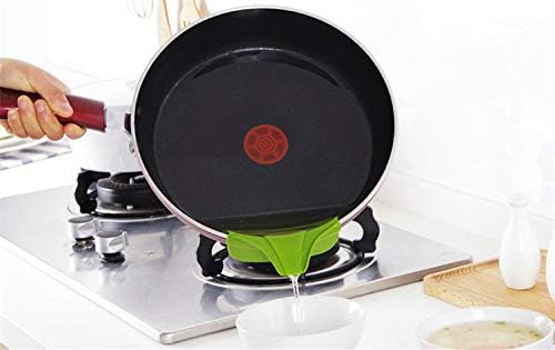 Green Shapely Silicone Pot Pourer - 2 pcs. The pour spout is a food grade silicone material environment health and good flexibility Kitchen Aid Drip-Free Silicone Spout for Pots Bowls and Pans
