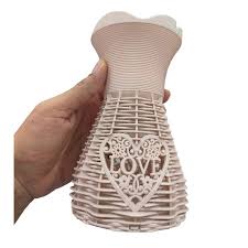 Woven-style design with a cute heart & “LOVE” detail,plastic Flower Basket Vase Flower Pot Woven Handicraft Flower Arrangement, Elegant for Living Room, Farmhouse Restaurant Garden Decor