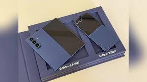 NEW LATEST SAMSUNG Z FOLD 7 FLAGSHIP SMARTPHONE 512GB Rom +16GB RAM Triple setup (200MP  4400mAh battery capacity 8 inches  Foldable Dynamic AMOLED 2X Android 16