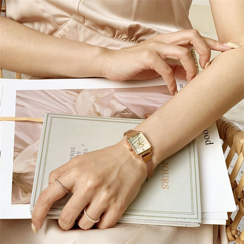 New Stylish Women's Quartz Watch Set INS Style Small Square Peacock Green Dial Roman Numerals Milanese Strap + 58-Facet Shining Diamond-Like Gift Ring Exquisite Casual Elegant Accessory