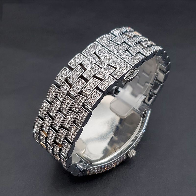Top Luxury Diamond-Encrusted Hip-Hop Digital Men Watches - Barrel Dial Waterproof Stylish Rap Quartz Ice Watch