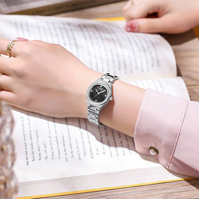 CURREN New Luxury Women's Watch: Diamond-Encrusted Small Oval Dial Stainless Steel Strap Water-Resistant Quartz Watch – Business & Casual Goddess Timepiece