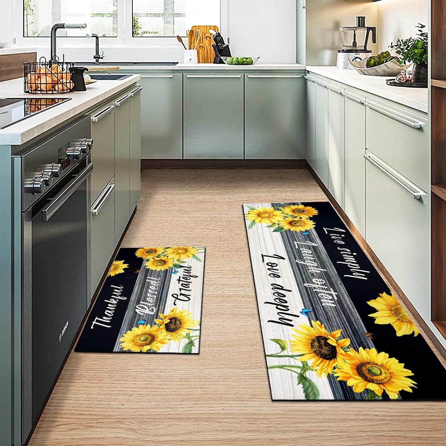 2 Pieces Kitchen Rug Set Anti-fatigue Kitchen Mat Dirt Resistant Backing Mat Throw Rug for Kitchen Doormat Runner Rug Set Floor Carpet Household Carpet Home Decor