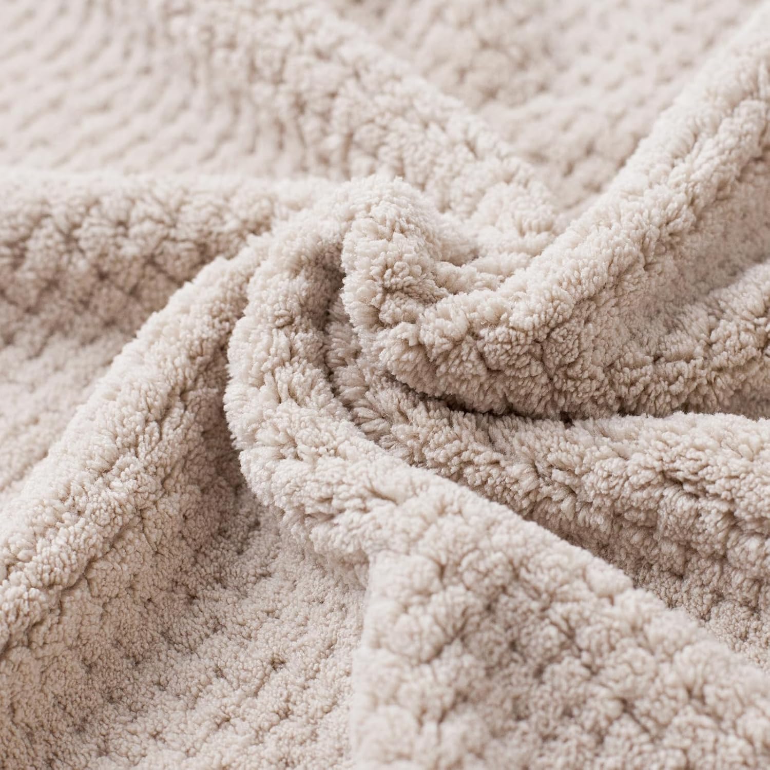 1 Pack Bath Towel Large,70×140 cm,Coral Fleece Highly Absorbent Lightweight and Quick Drying Shower Towels for Body, Sport,Beach,Bathroom,Brown